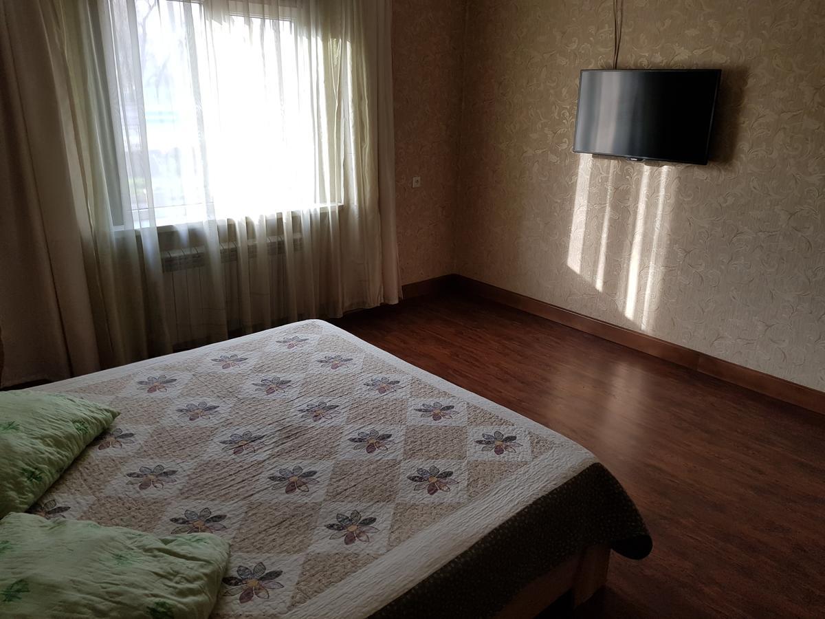 Mini Hotel Leila Almaty Extérieur photo
